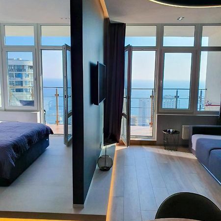 Level 24 - Sea & Sky View Apartment Odessa Dış mekan fotoğraf