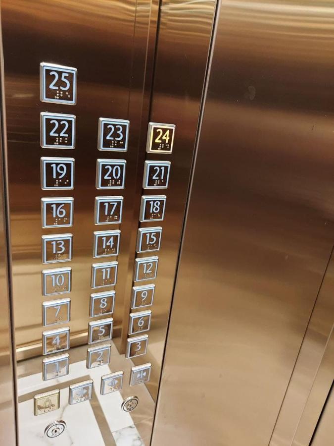 Level 24 - Sea & Sky View Apartment Odessa Dış mekan fotoğraf