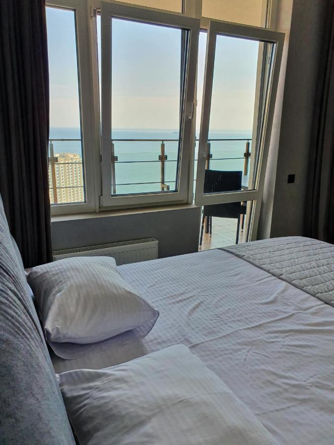 Level 24 - Sea & Sky View Apartment Odessa Dış mekan fotoğraf