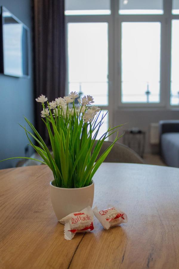 Level 24 - Sea & Sky View Apartment Odessa Dış mekan fotoğraf